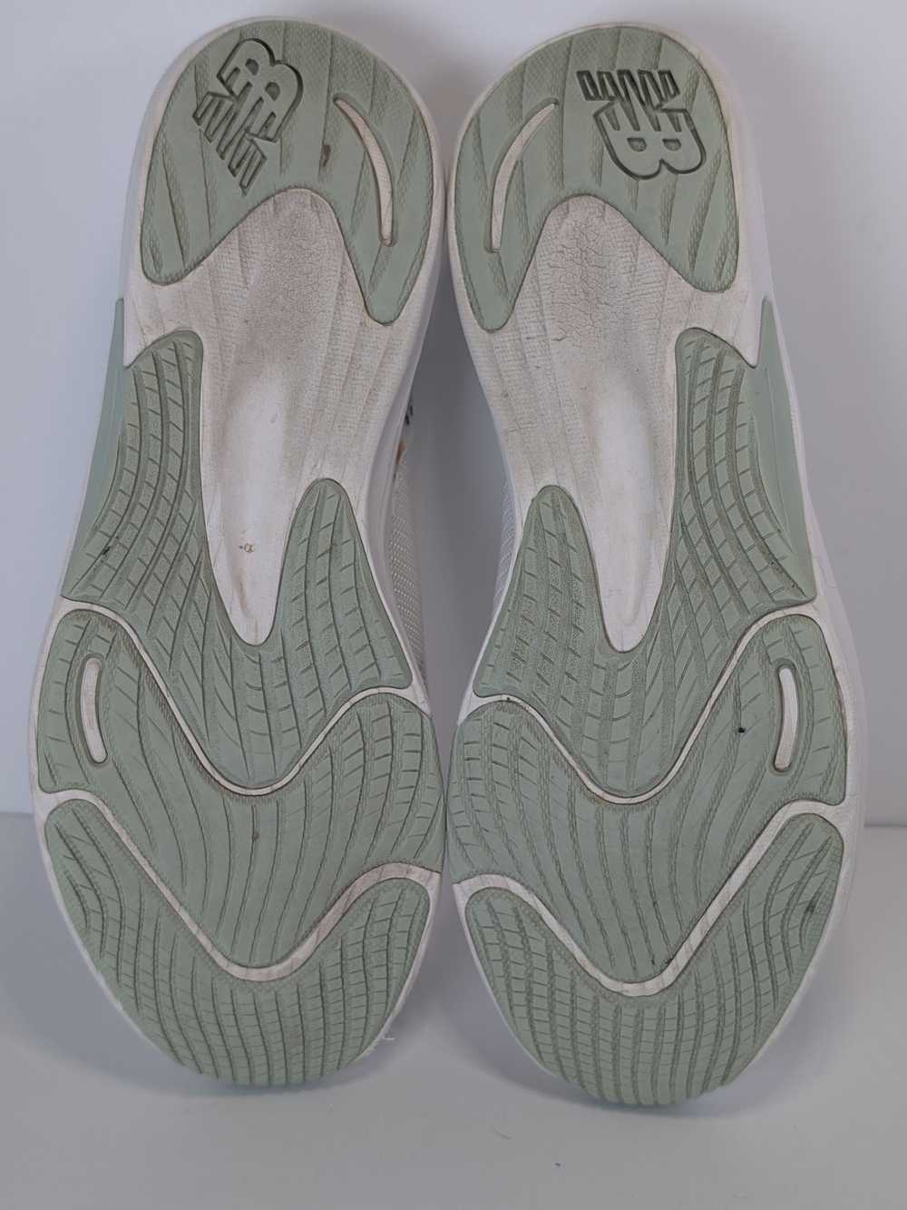 New Balance DynaSoft Nergize Sport V2 Womens Size 8 - Picture 7 of 8
